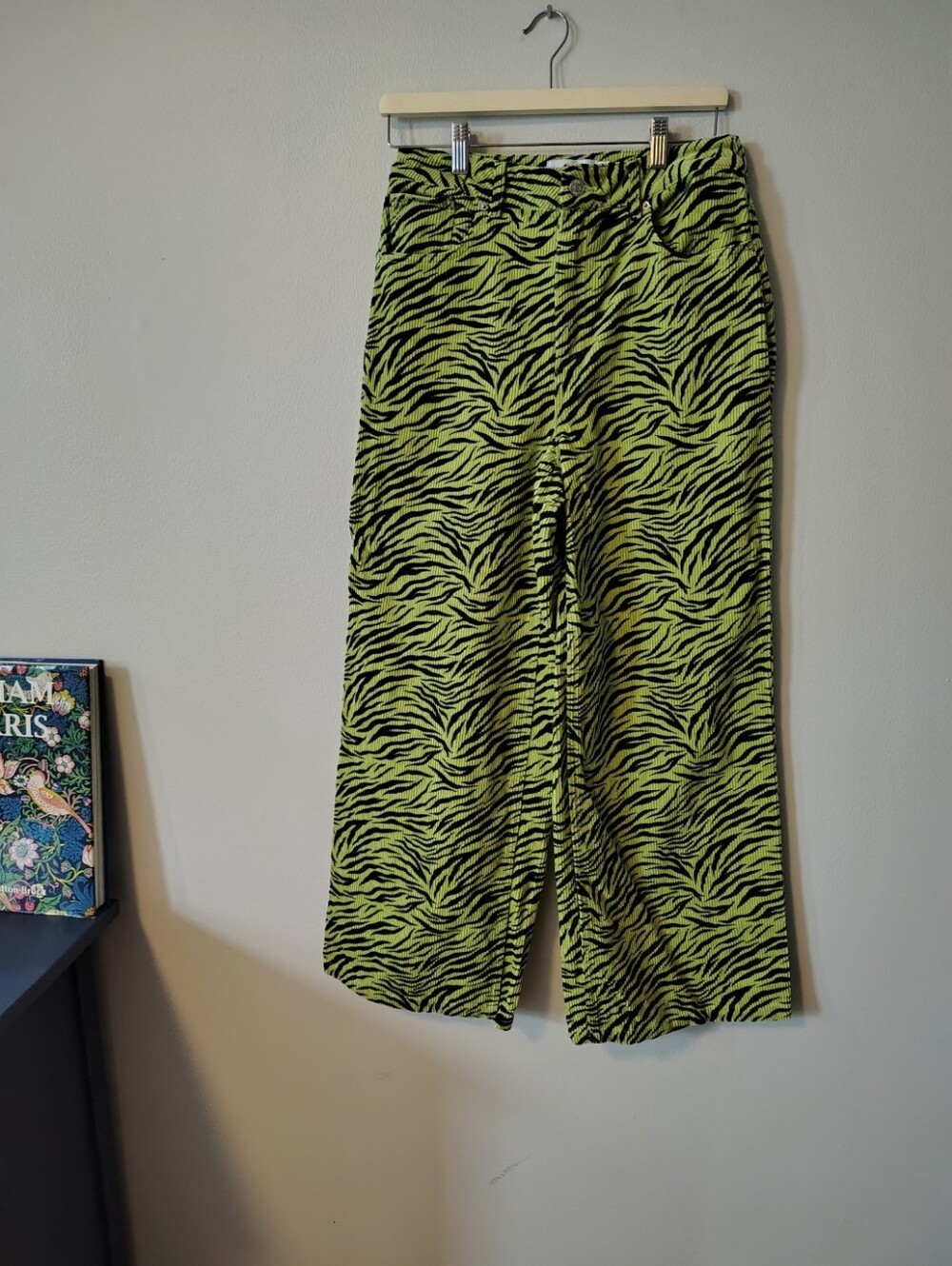 Twik Lime Green Zebra-Print Corduroy Pants - size 29